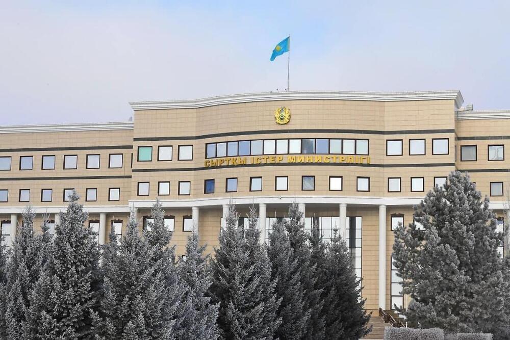 Казахстанцев призвали воздержаться от поездок на Ближний Восток