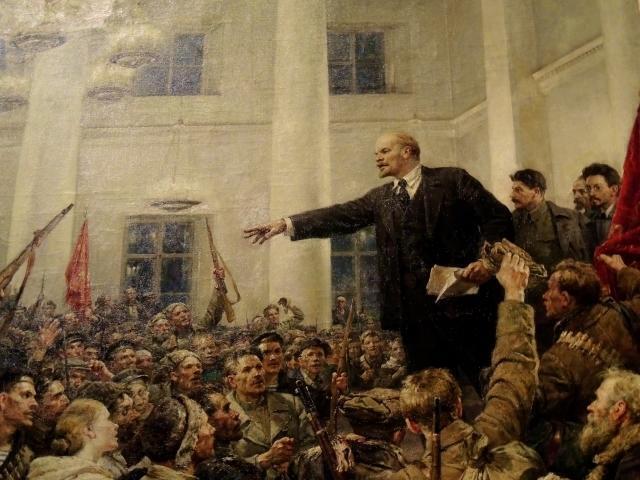 Вождь мирового пролетариата: 156 лет исполняется со дня рождения Владимира Ленина
