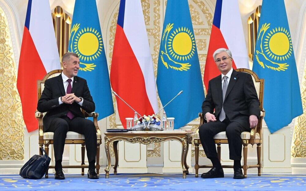 Мемлекет басшысы Қасым-Жомарт Тоқаев пен Чехия Премьер-министрі Андрей Бабиш шағын құрамда келіссөз жүргізді