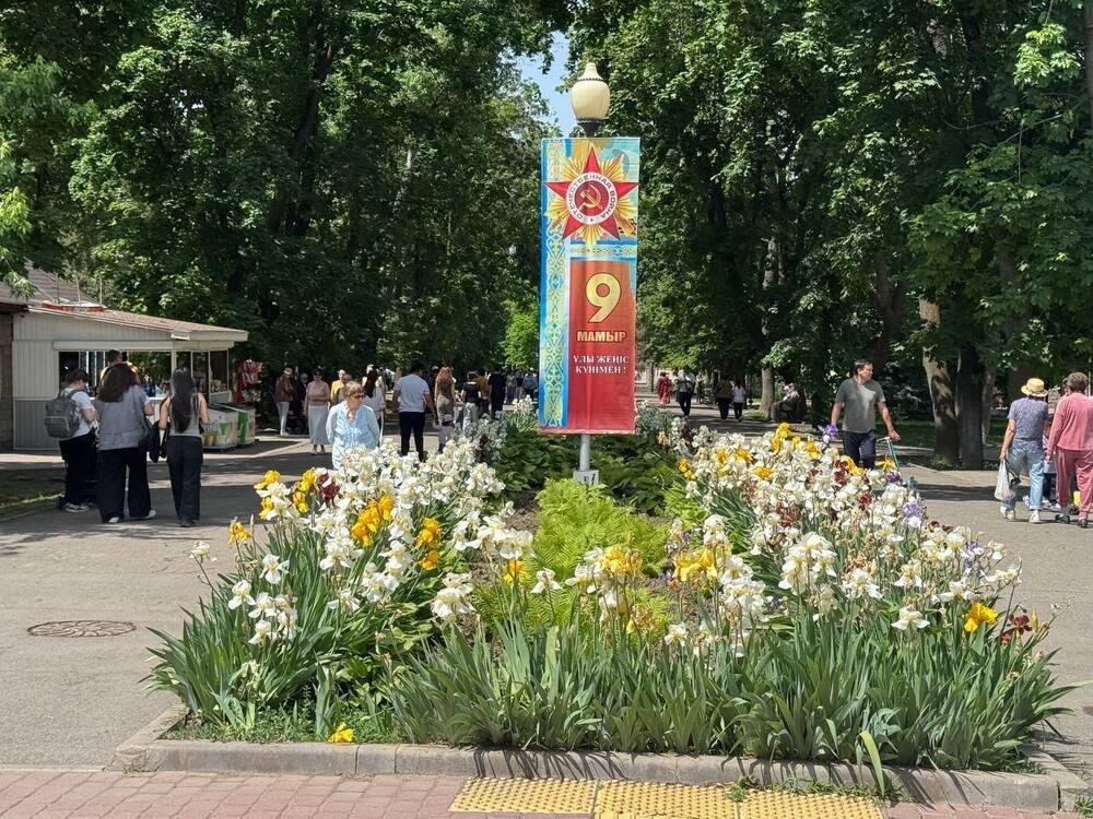 Акция "Батырларға тағзым - мәңгі жадымызда" прошла в Алматы. Фото: Kazakhstan Today
