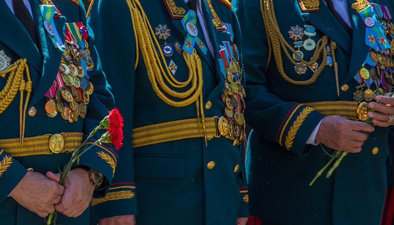 Tokayev congratulates Kazakhstanis on Victory Day