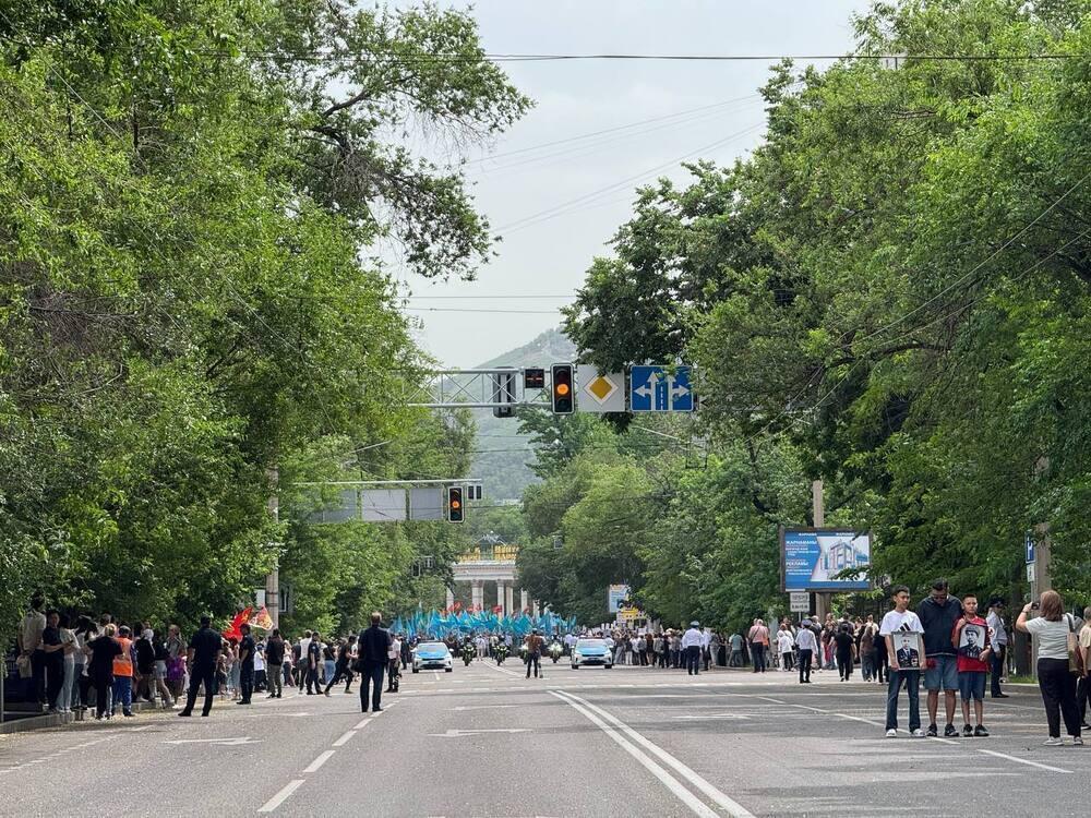 "Batyrlarğa tağzym - mäñgi zhadyymyzda" Campaign Held in Almaty. Images | Kazakhstan Today