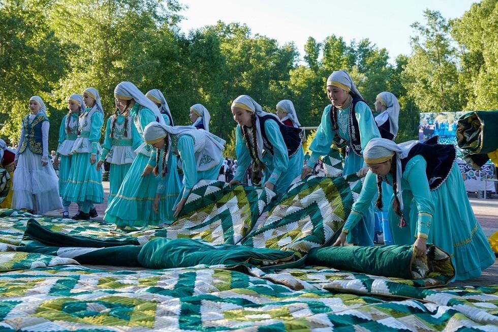 Два мировых рекорда по казахскому рукоделию установили в Усть-Каменогорске
