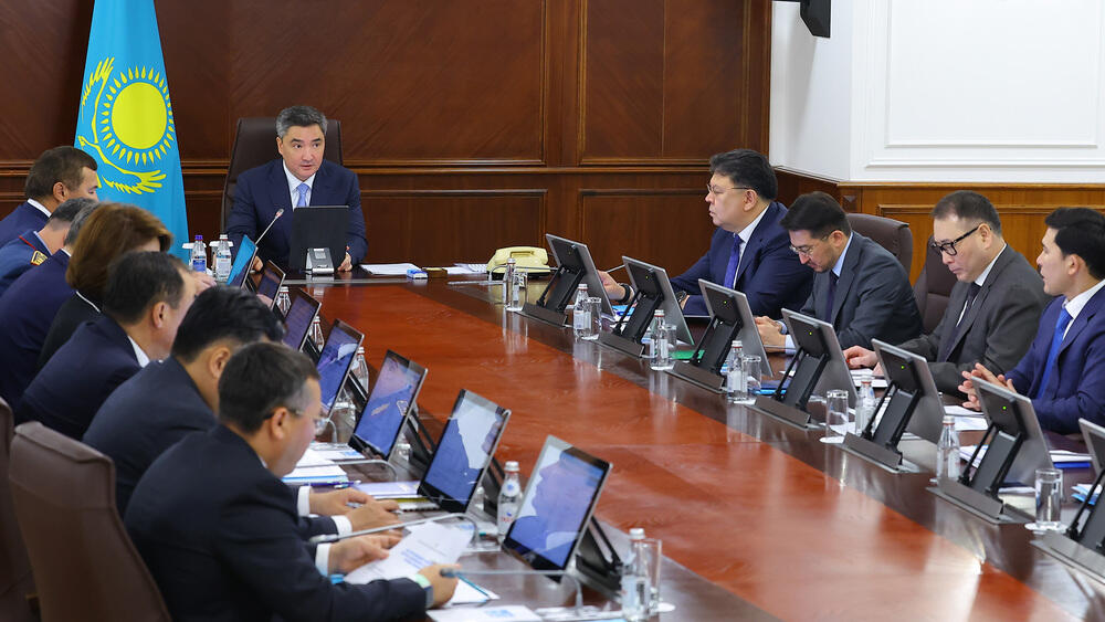 Completion of the Academic Year Reviewed at Government Session: Instructions Given to Ensure Safety During Examinations
