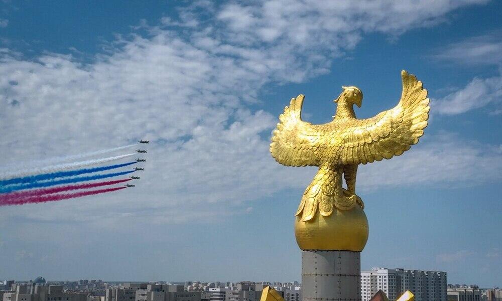 В Астане состоялась торжественная встреча Владимира Путина. Фото: Akorda