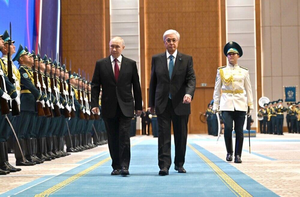 В Астане состоялась торжественная встреча Владимира Путина. Фото: Akorda
