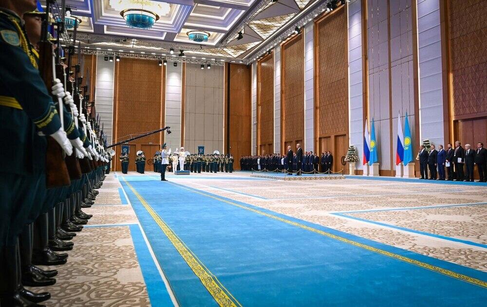 Астанада Владимир Путинді салтанатты қарсы алу рәсімі өтті. Сурет: Akorda