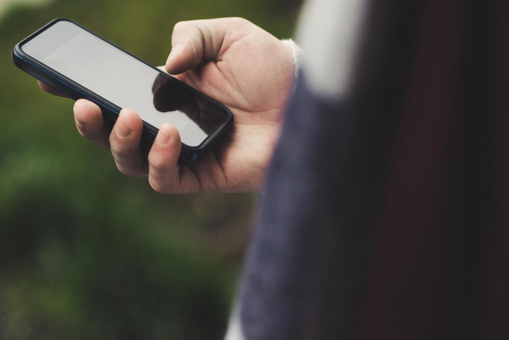 No More "Missed-Call Pings" or Hidden Subscriptions: Kazakhstan Updates Telecom Rules